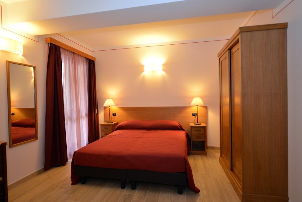 Il Bruco Hotel Fiumalbo Habitación foto